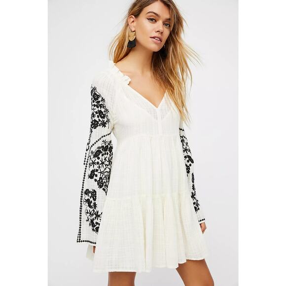 Free People Dresses & Skirts - New FREE PEOPLE Emerald City Embroidered Mini Dress $168 X-SMALL Ivory